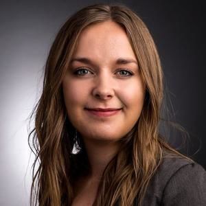 Meet your Posher, Lydia